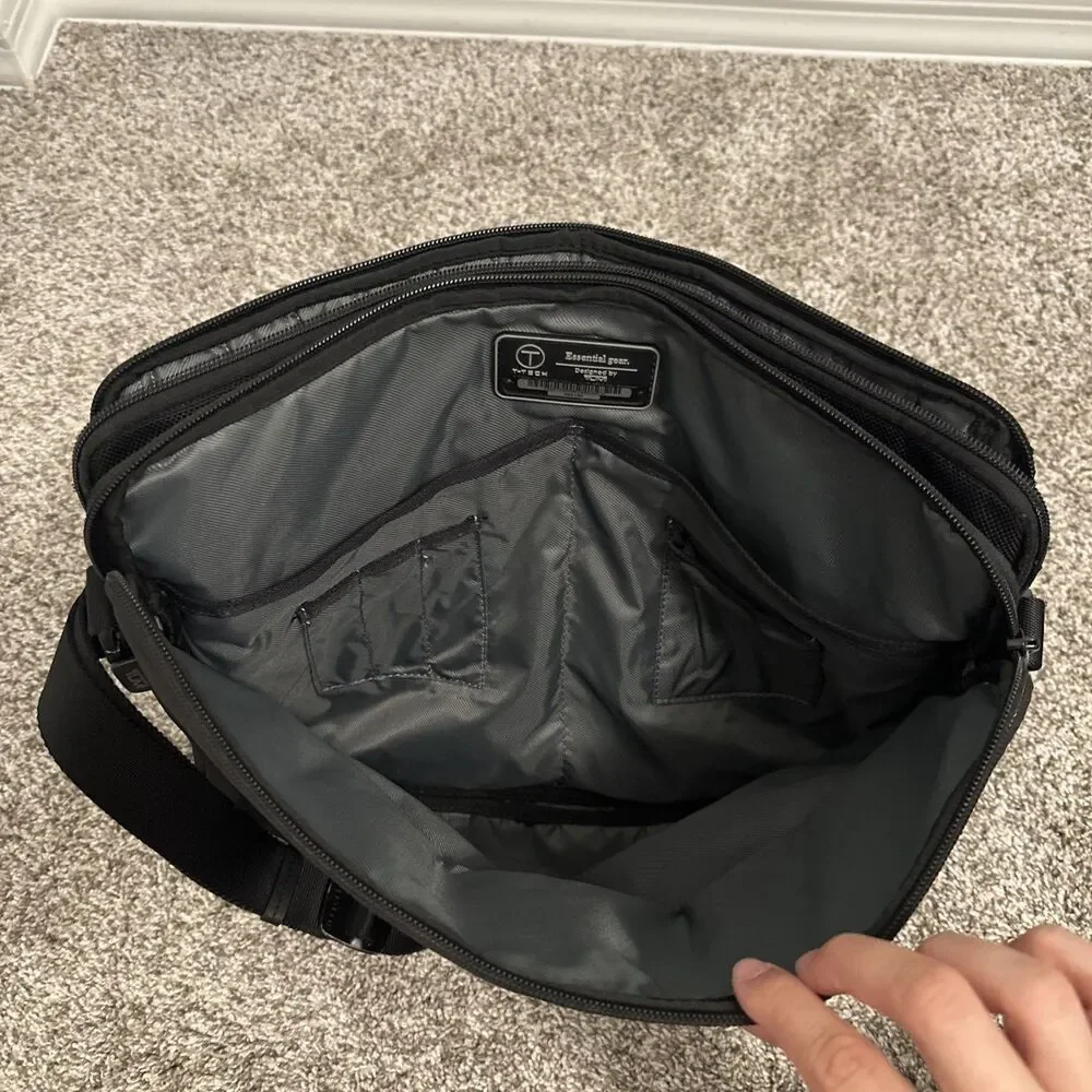 Tumi T-Tech Expandable Black Crossbody Briefcase Bag 58614D